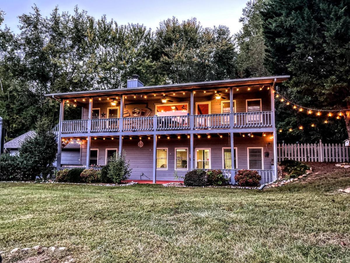 Ole Smoky Bnb - Game Room, Hot Tub, Mtn Views! Pigeon Forge Zewnętrze zdjęcie