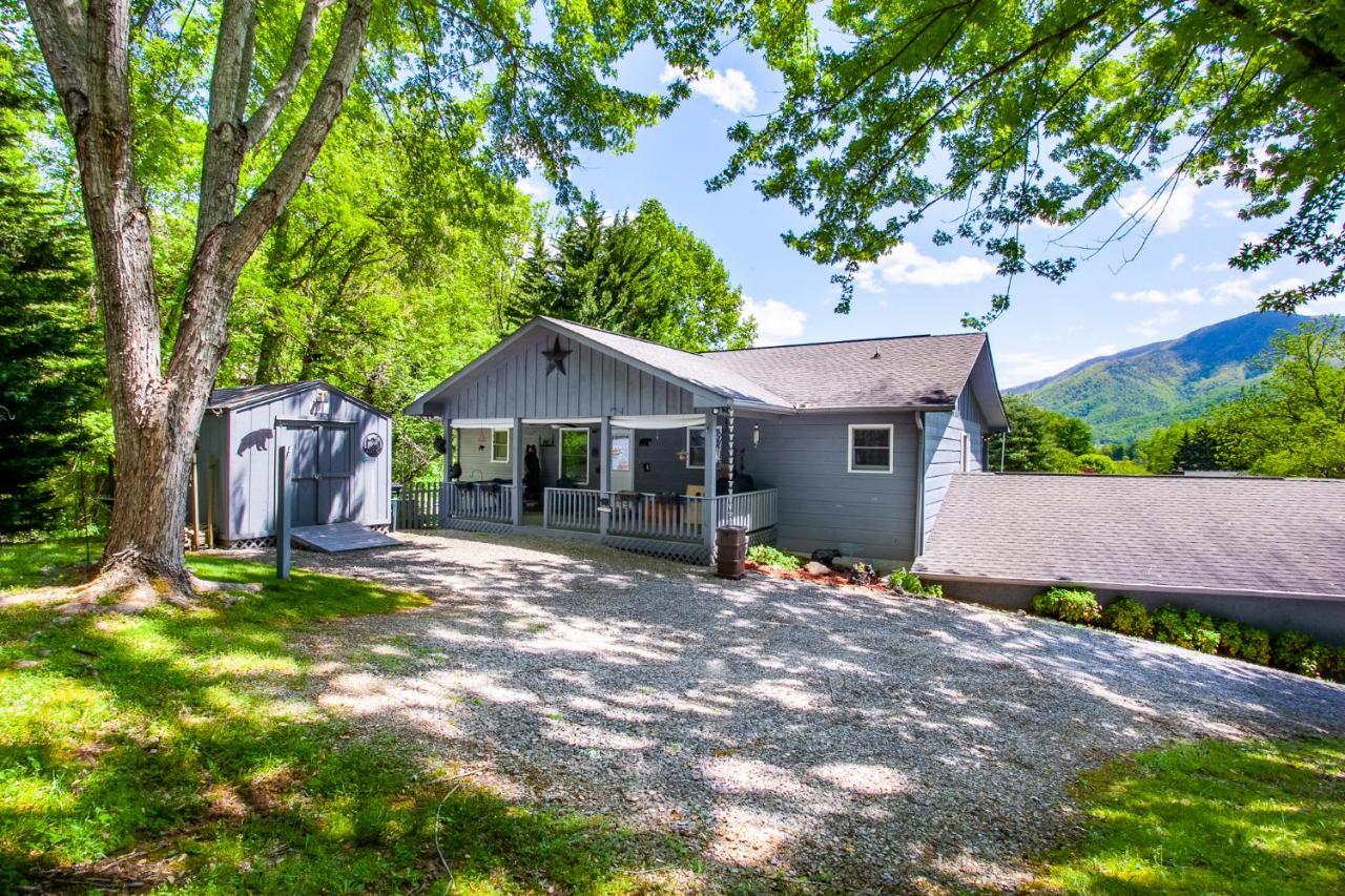 Ole Smoky Bnb - Game Room, Hot Tub, Mtn Views! Pigeon Forge Zewnętrze zdjęcie