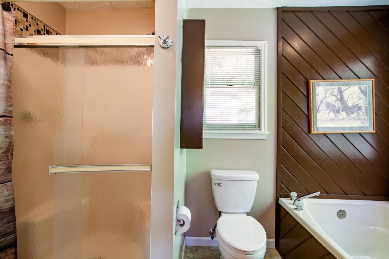 Ole Smoky Bnb - Game Room, Hot Tub, Mtn Views! Pigeon Forge Zewnętrze zdjęcie