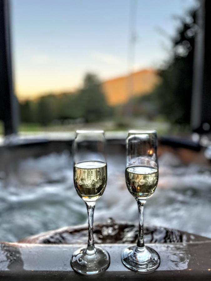Ole Smoky Bnb - Game Room, Hot Tub, Mtn Views! Pigeon Forge Zewnętrze zdjęcie