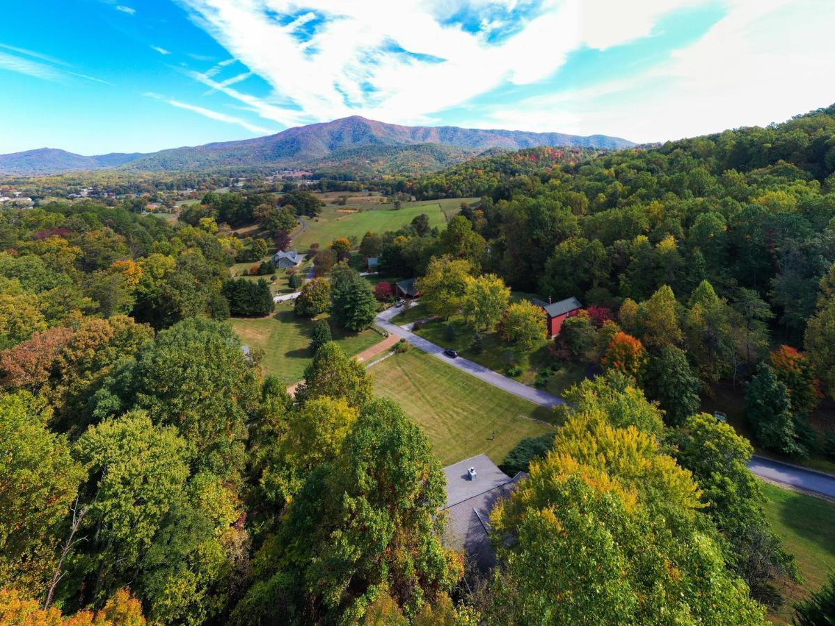 Ole Smoky Bnb - Game Room, Hot Tub, Mtn Views! Pigeon Forge Zewnętrze zdjęcie