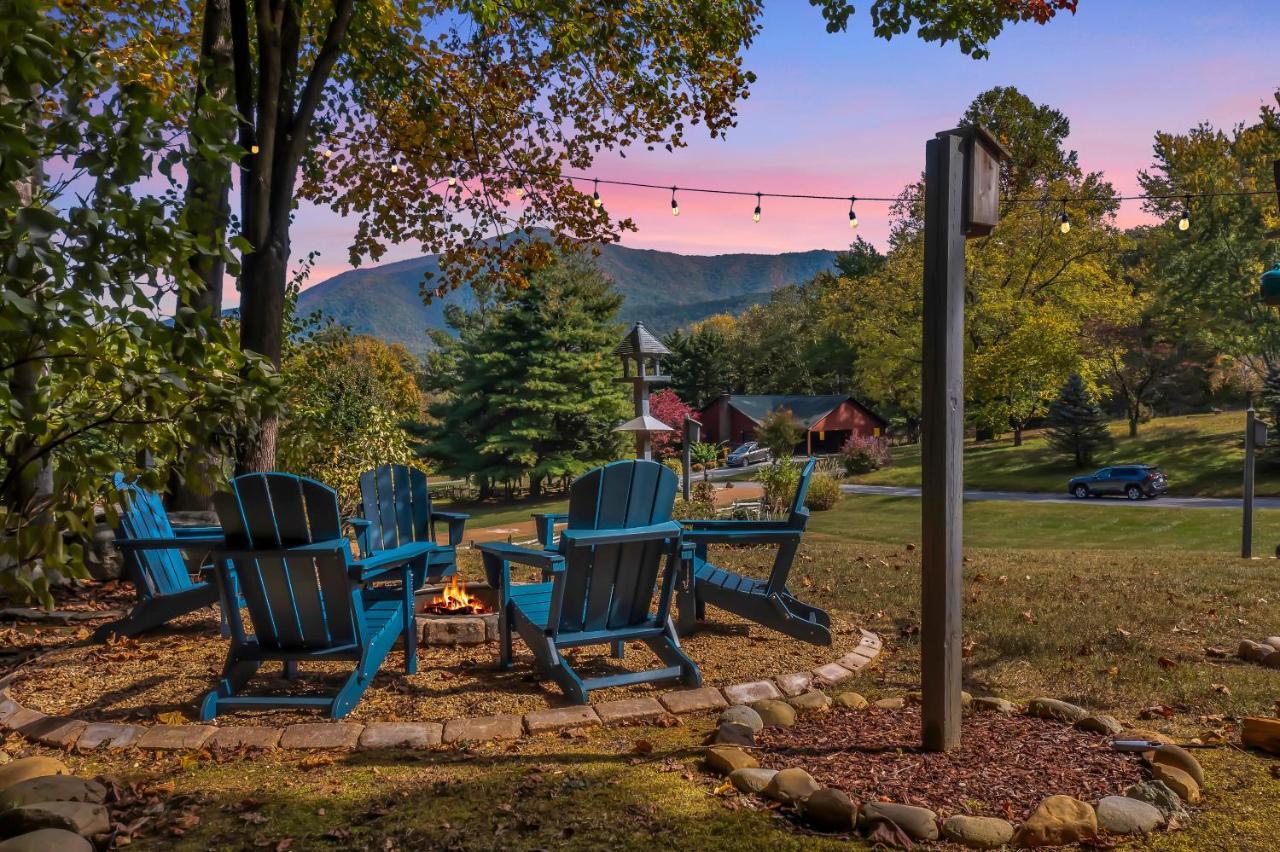 Ole Smoky Bnb - Game Room, Hot Tub, Mtn Views! Pigeon Forge Zewnętrze zdjęcie