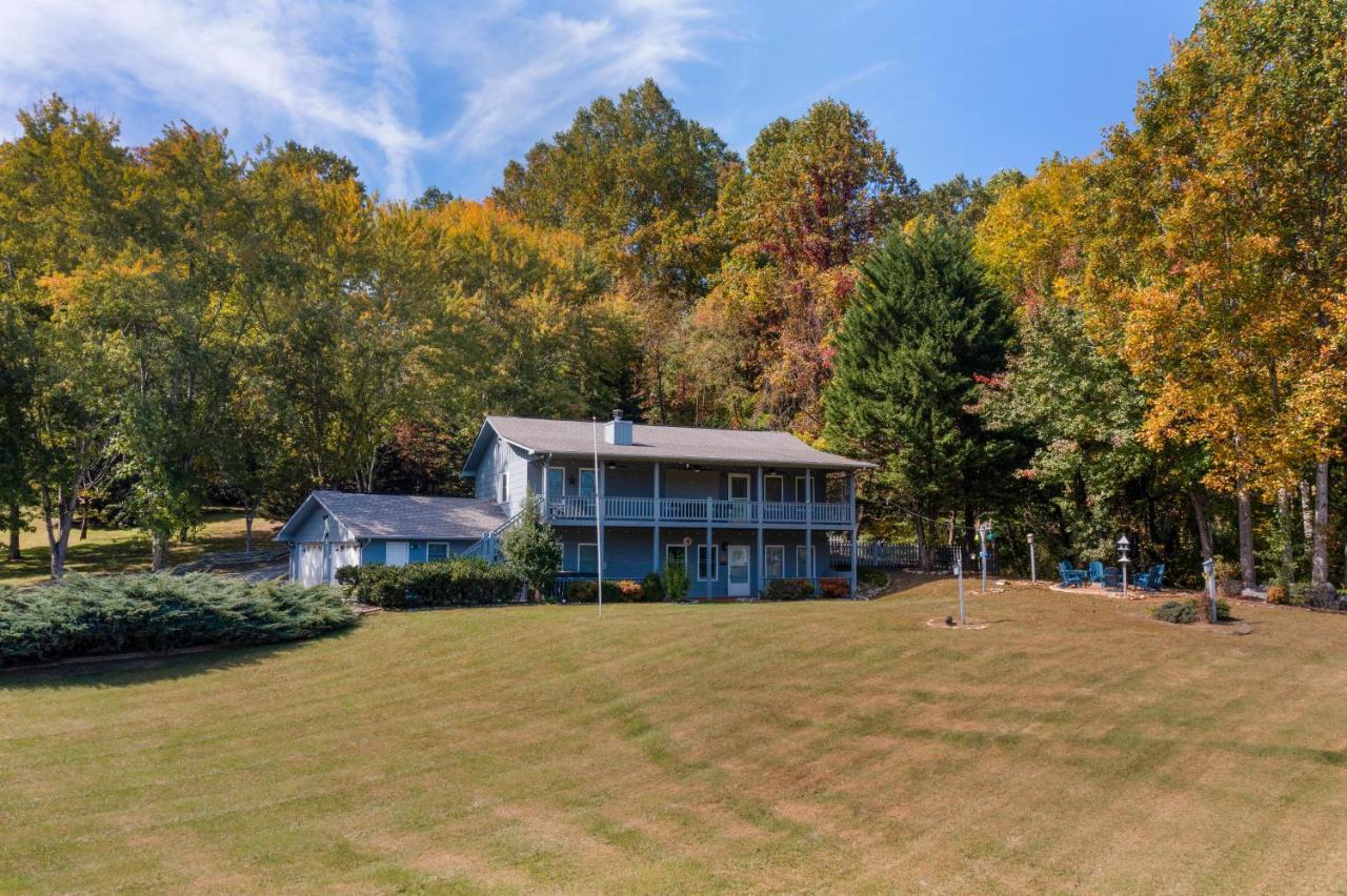 Ole Smoky Bnb - Game Room, Hot Tub, Mtn Views! Pigeon Forge Zewnętrze zdjęcie